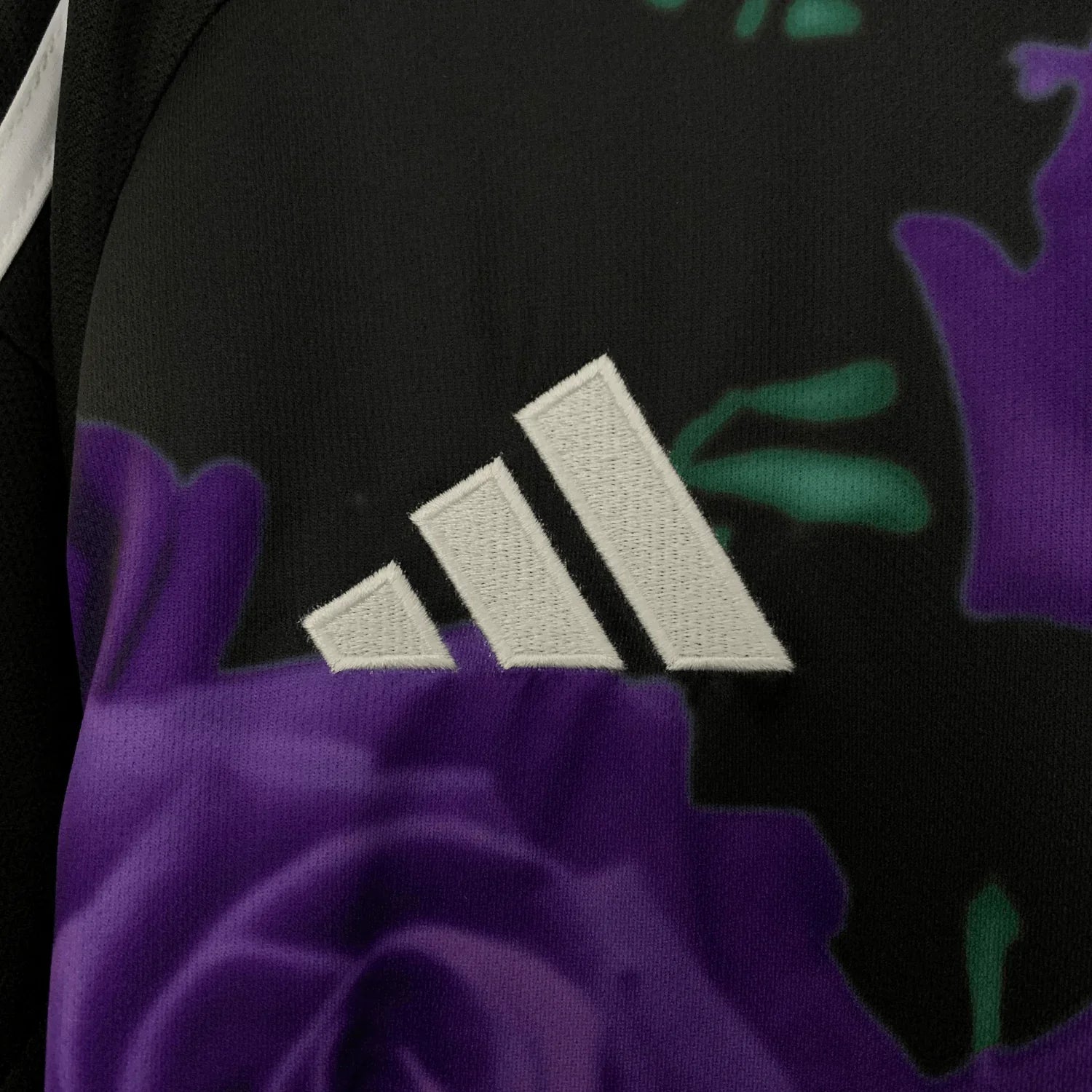 Real Madrid "Cobra" Jersey – Special Edition