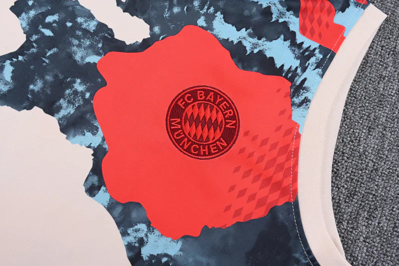 25/26 Bayern Munich Training Kit – Shirt & Shorts