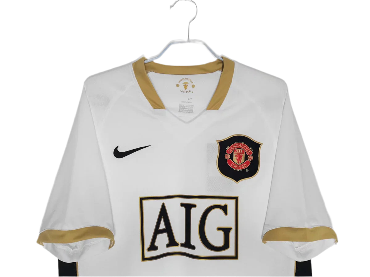 06/07 Manchester United Retro Jersey
