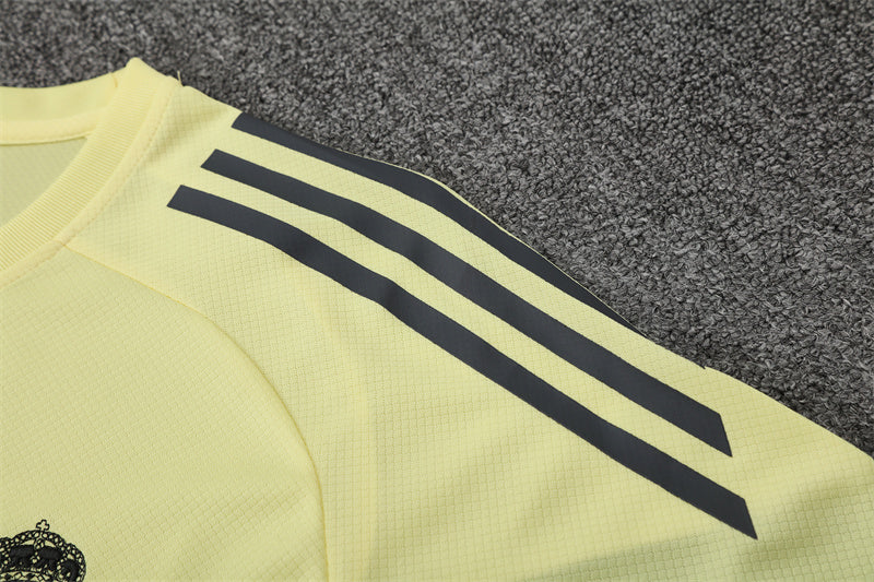 25/26 Real Madrid Training Kit – Shirt & Shorts