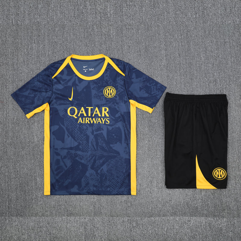 25/26 Inter Milan Training Kit – Shirt & Shorts