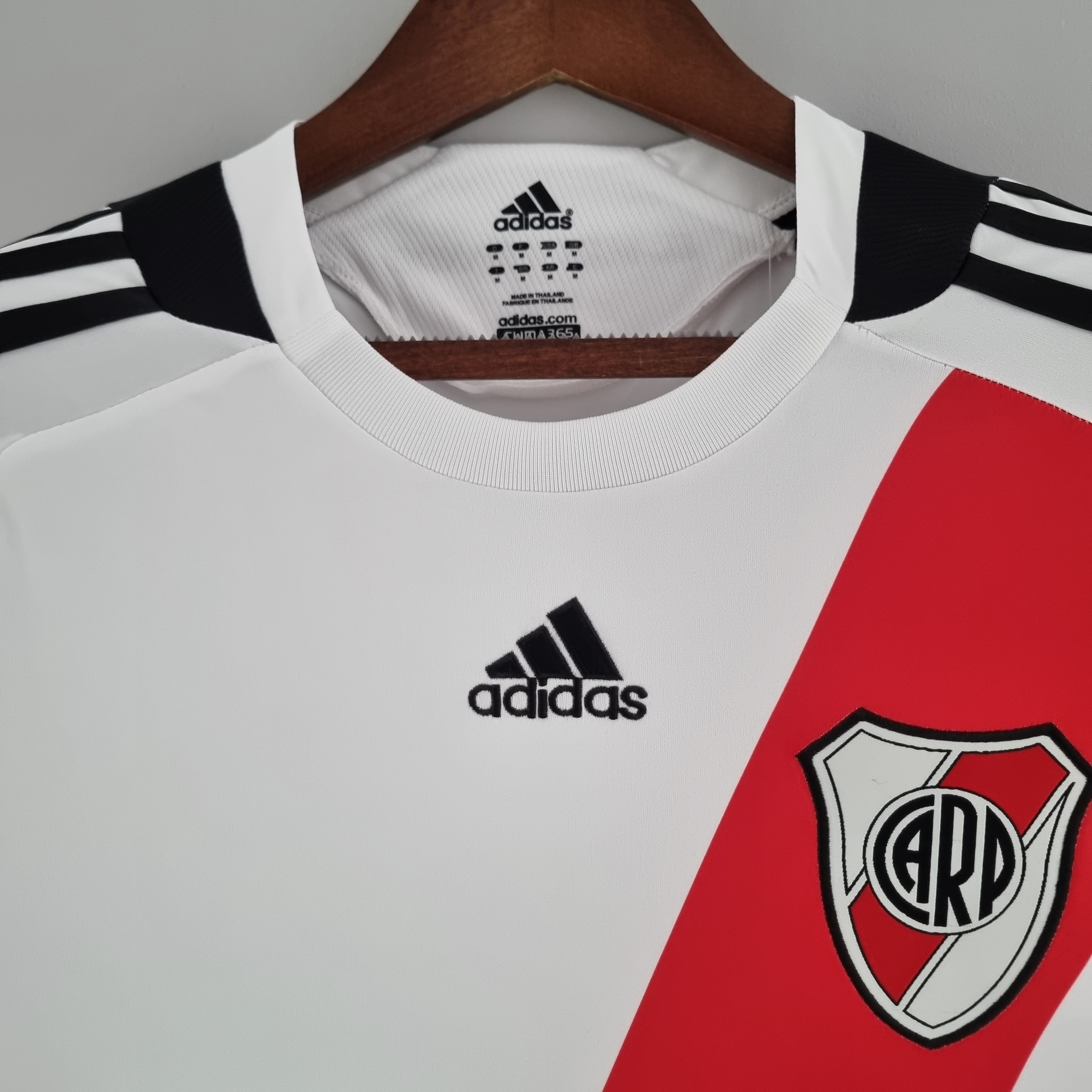09/10 River Plate Retro Jersey – Long Sleeve