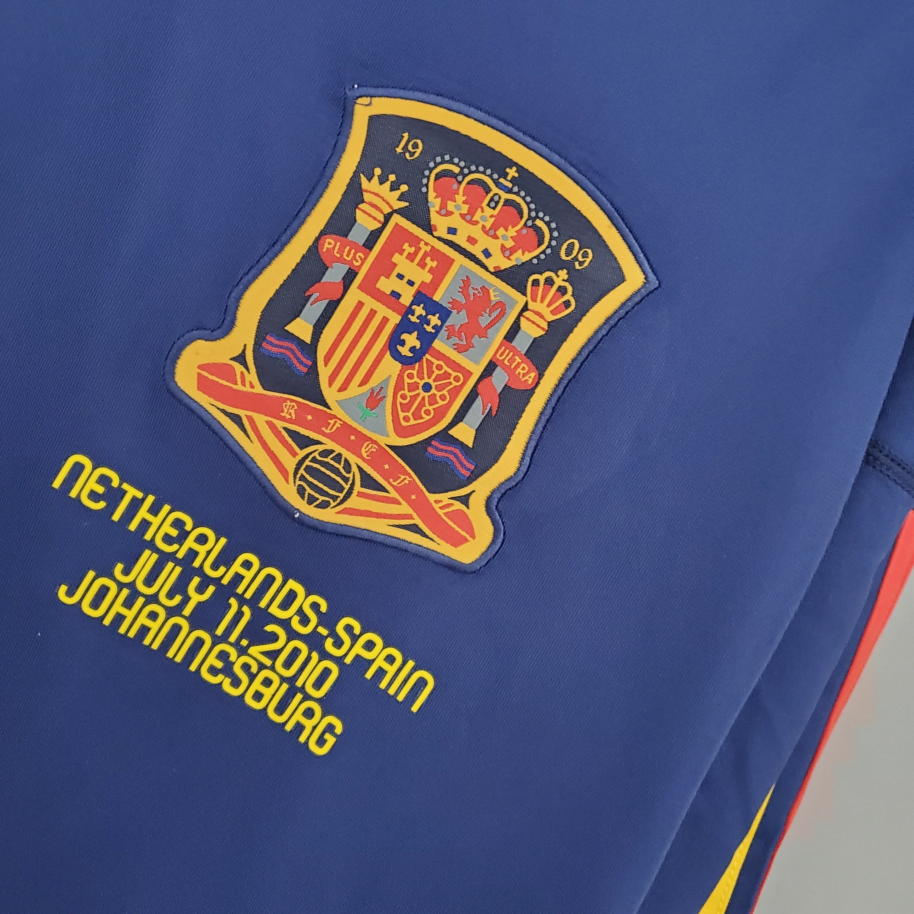 2010 Spain Away Retro Jersey – Long Sleeve