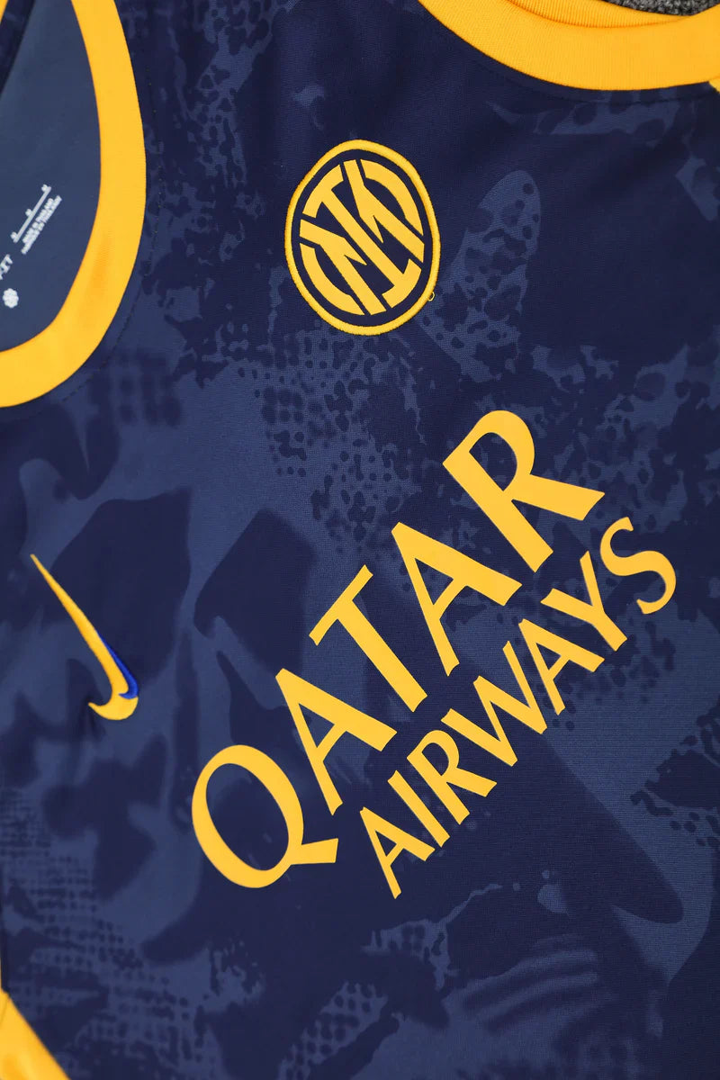 25/26 Inter Milan Training Kit – Shirt & Shorts