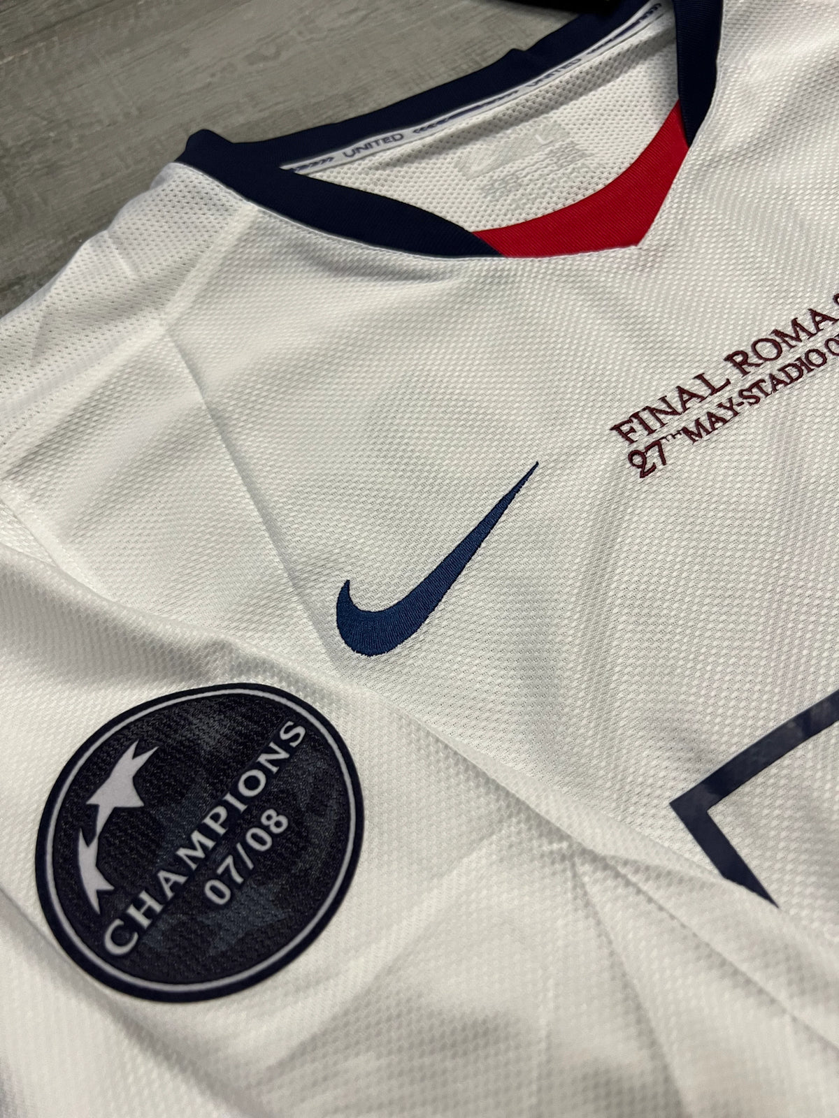 08/09 Manchester United Retro Away Long Sleeve Jersey