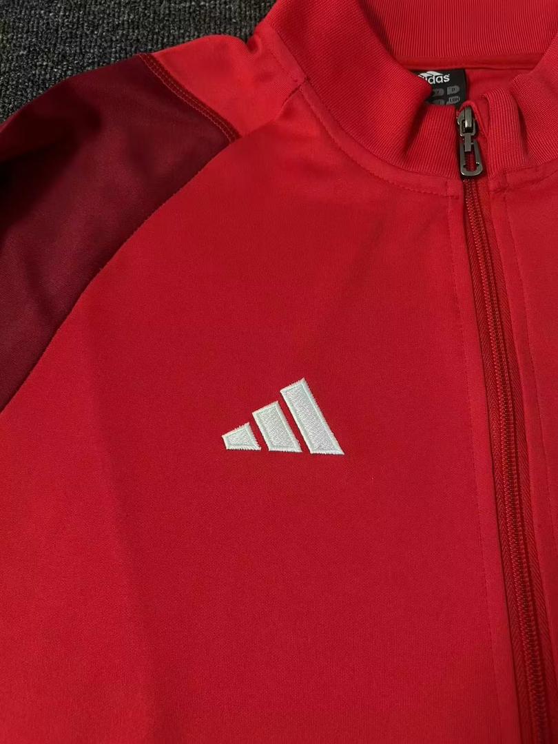 23/24 Benfica Tracksuit
