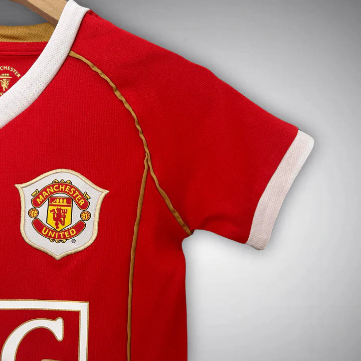 06/07 Manchester United Home Kids Kit