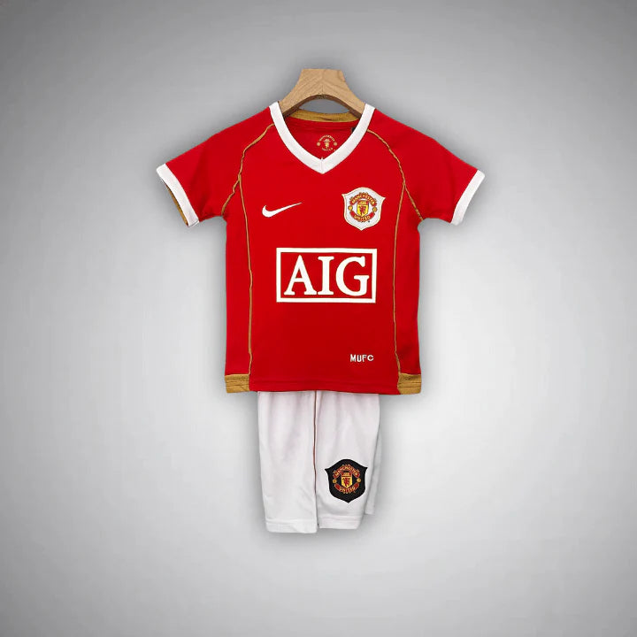 06/07 Manchester United Home Kids Kit