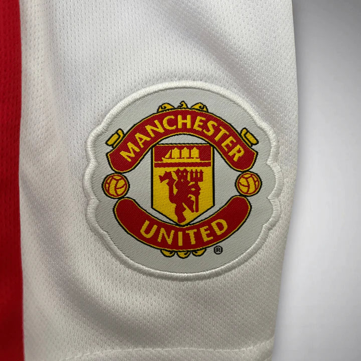 09/10 Manchester United Kids Home Kit – Shirt & Shorts