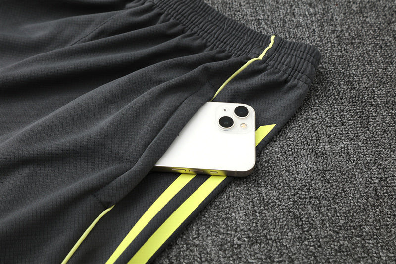 25/26 Real Madrid Training Kit  – Shirt & Shorts