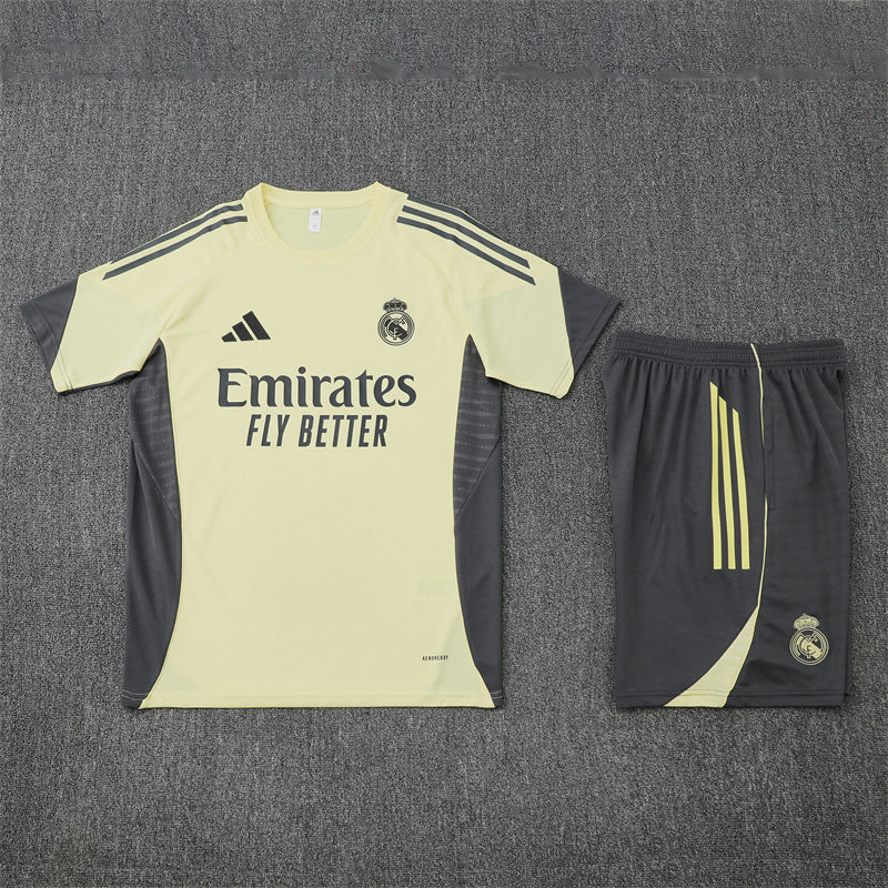 25/26 Real Madrid Training Kit  – Shirt & Shorts