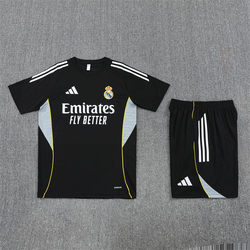 25/26 Real Madrid Training Kit  – Shirt & Shorts