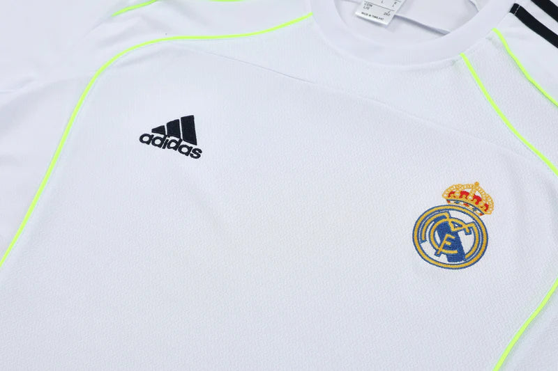 25/26 Real Madrid Training Kit  – Shirt & Shorts