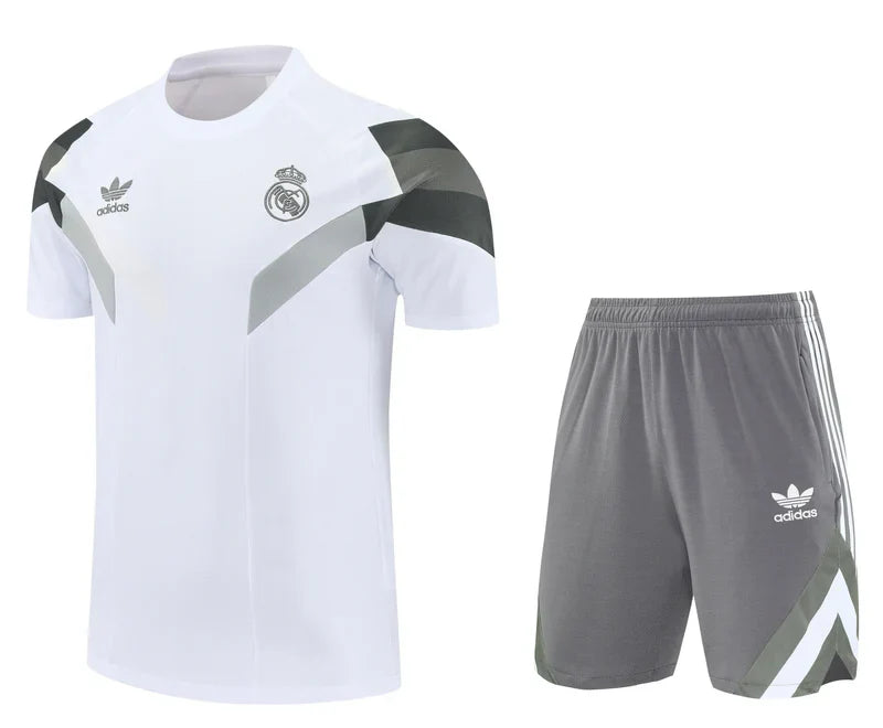 25/26 Real Madrid Training Kit  – Shirt & Shorts