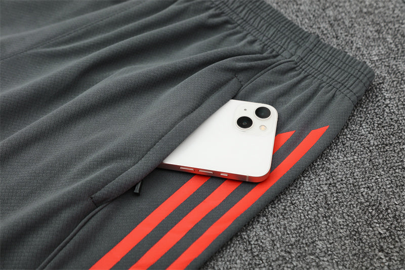 25/26 Bayern Munich Training Kit  – Shirt & Shorts