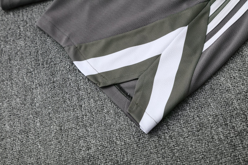 25/26 Real Madrid Training Kit  – Shirt & Shorts