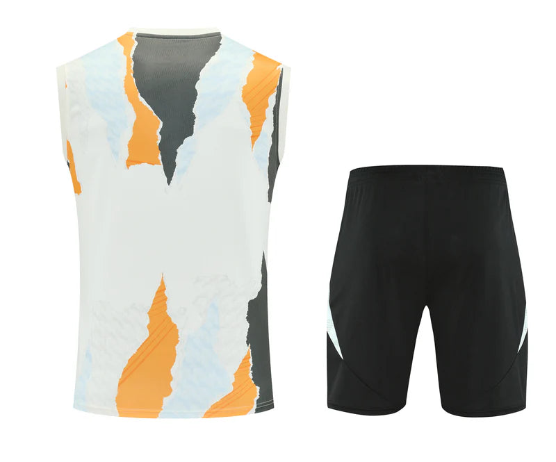 25/26 Real Madrid Training Kit  – Shirt & Shorts