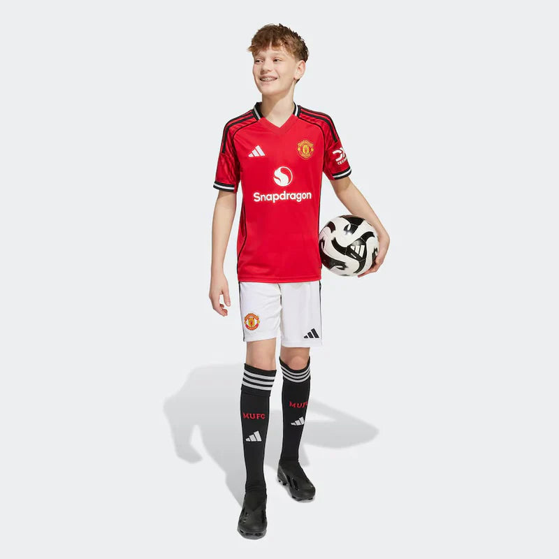 25/26 Manchester United Kids Home Kit – Shirt, Shorts & Socks