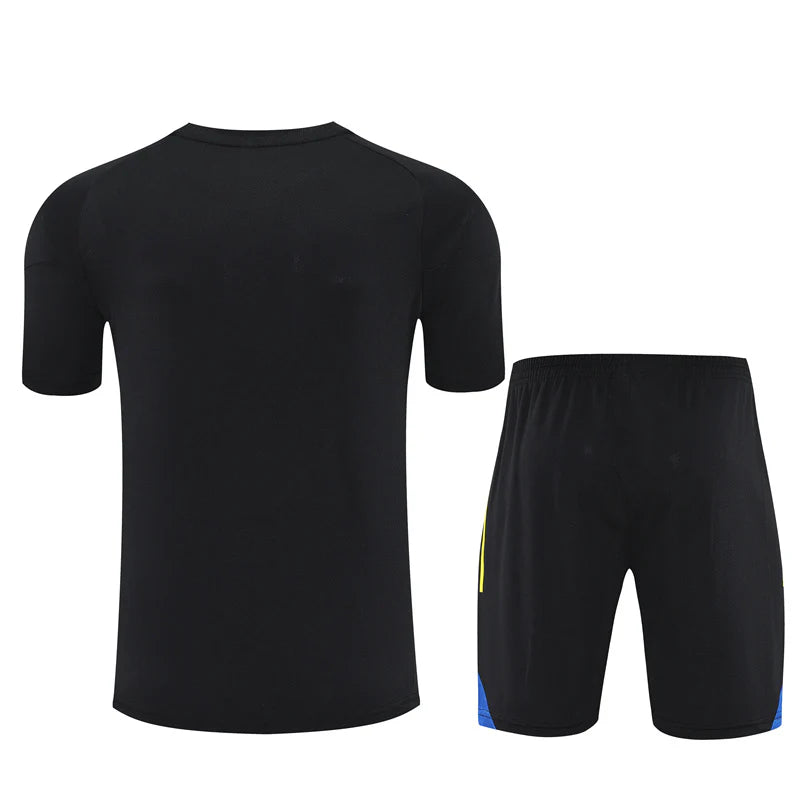 25/26 Manchester United Training Kit  – Shirt & Shorts